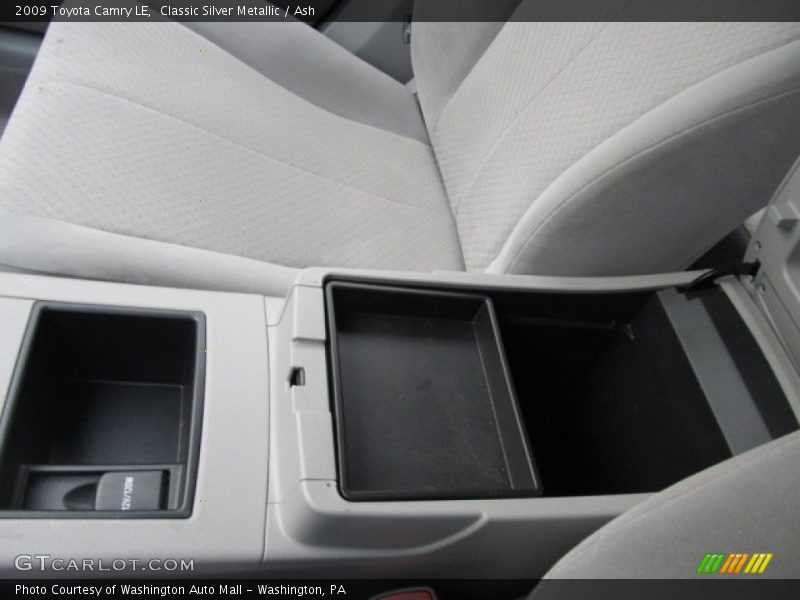 Classic Silver Metallic / Ash 2009 Toyota Camry LE