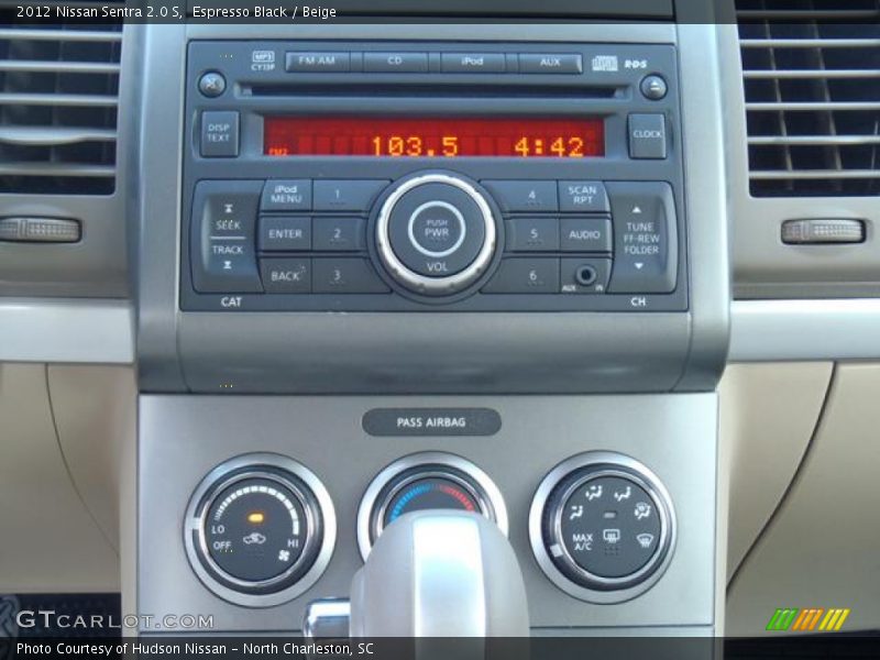 Espresso Black / Beige 2012 Nissan Sentra 2.0 S