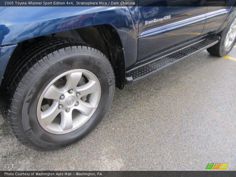 Stratosphere Mica / Dark Charcoal 2005 Toyota 4Runner Sport Edition 4x4