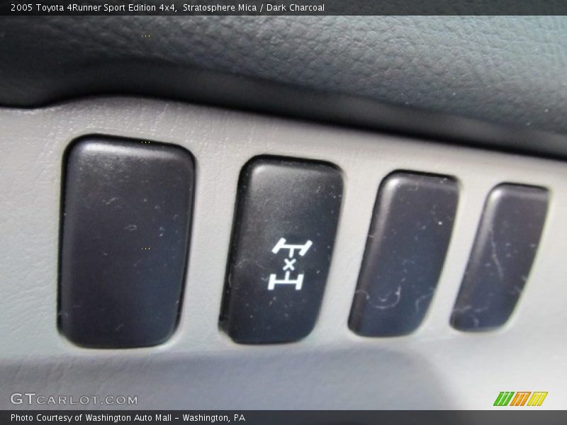 Stratosphere Mica / Dark Charcoal 2005 Toyota 4Runner Sport Edition 4x4