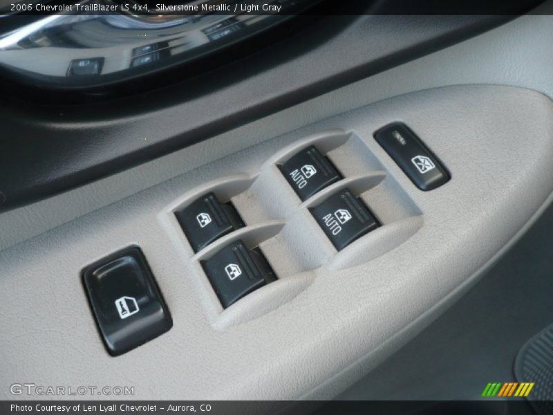 Silverstone Metallic / Light Gray 2006 Chevrolet TrailBlazer LS 4x4