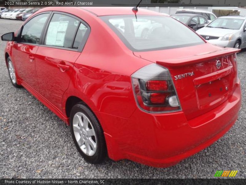 Red Alert / Charcoal 2012 Nissan Sentra 2.0 SR