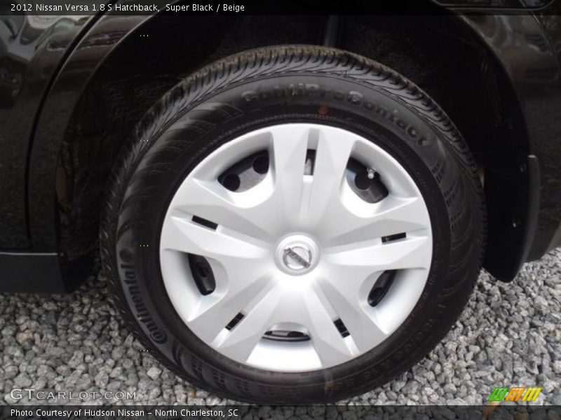 Super Black / Beige 2012 Nissan Versa 1.8 S Hatchback