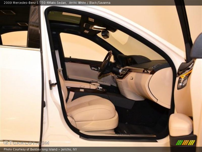 Arctic White / Black/Savanna 2009 Mercedes-Benz S 550 4Matic Sedan