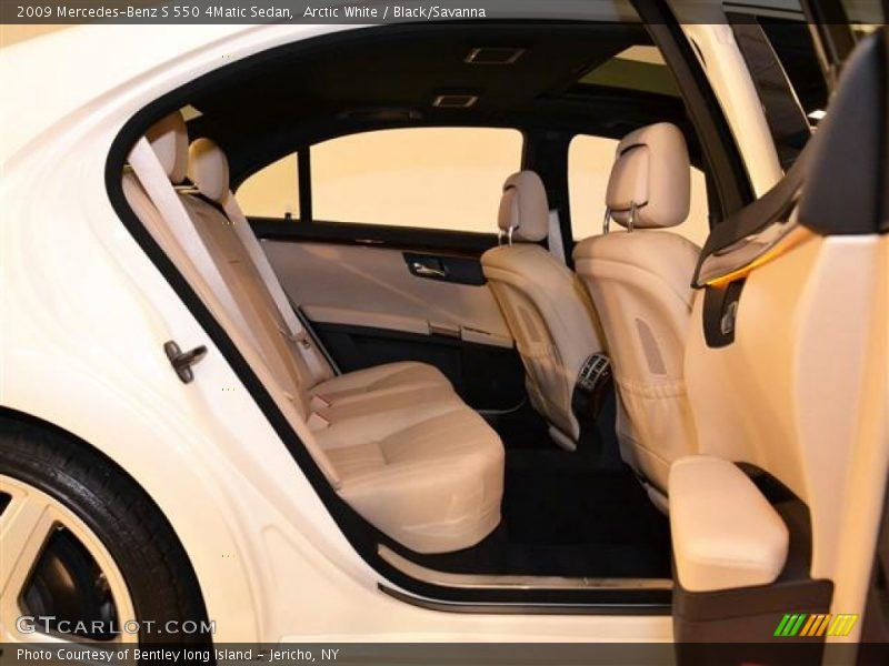 Arctic White / Black/Savanna 2009 Mercedes-Benz S 550 4Matic Sedan