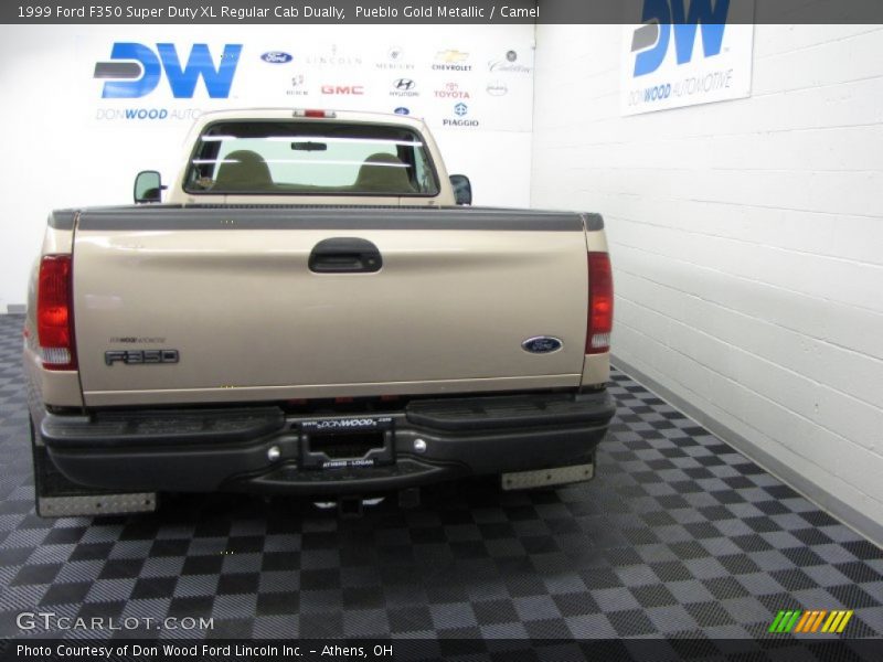 Pueblo Gold Metallic / Camel 1999 Ford F350 Super Duty XL Regular Cab Dually
