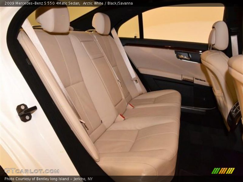 Arctic White / Black/Savanna 2009 Mercedes-Benz S 550 4Matic Sedan