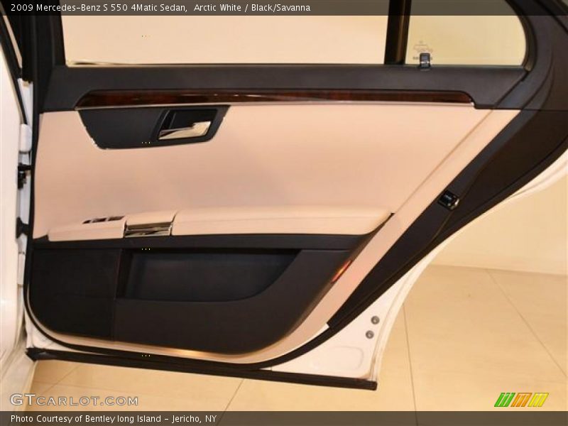 Arctic White / Black/Savanna 2009 Mercedes-Benz S 550 4Matic Sedan