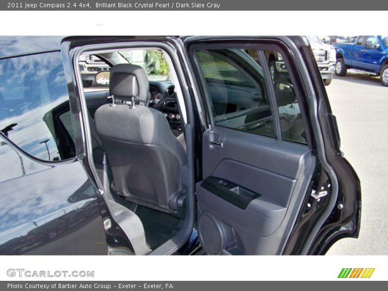 Brilliant Black Crystal Pearl / Dark Slate Gray 2011 Jeep Compass 2.4 4x4