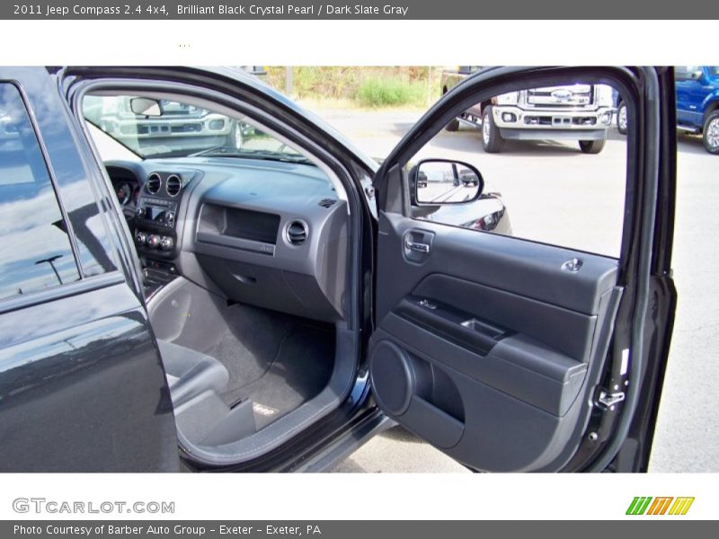 Brilliant Black Crystal Pearl / Dark Slate Gray 2011 Jeep Compass 2.4 4x4