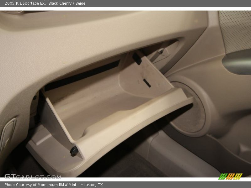 Black Cherry / Beige 2005 Kia Sportage EX