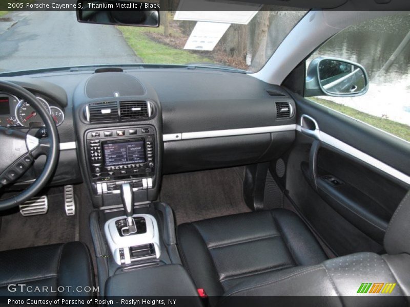 Titanium Metallic / Black 2005 Porsche Cayenne S