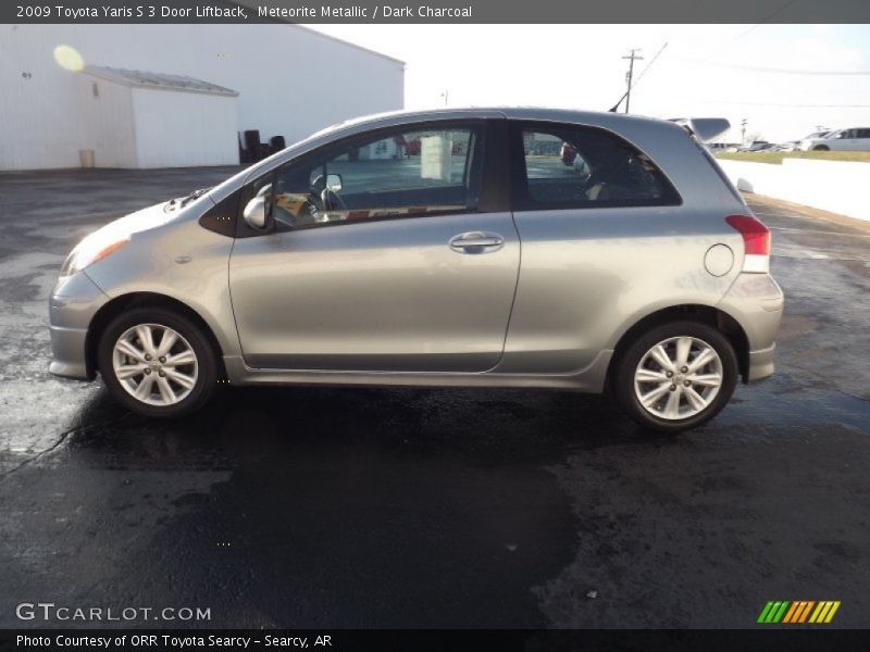 Meteorite Metallic / Dark Charcoal 2009 Toyota Yaris S 3 Door Liftback