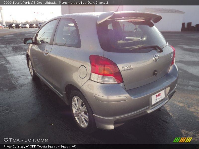 Meteorite Metallic / Dark Charcoal 2009 Toyota Yaris S 3 Door Liftback