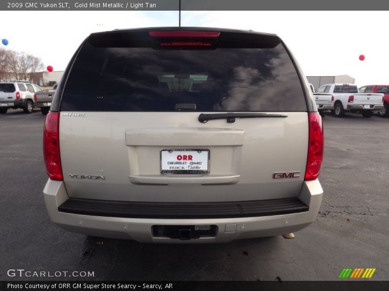 Gold Mist Metallic / Light Tan 2009 GMC Yukon SLT