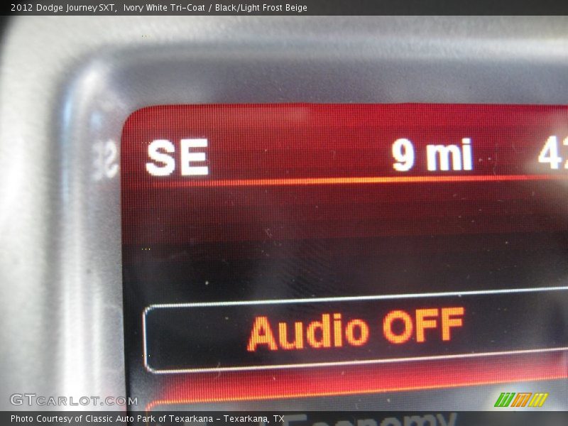 Ivory White Tri-Coat / Black/Light Frost Beige 2012 Dodge Journey SXT