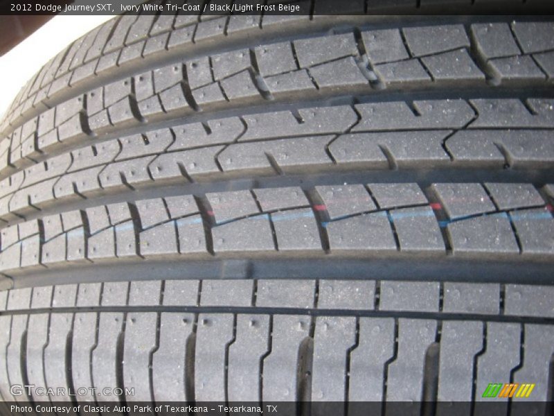 Ivory White Tri-Coat / Black/Light Frost Beige 2012 Dodge Journey SXT