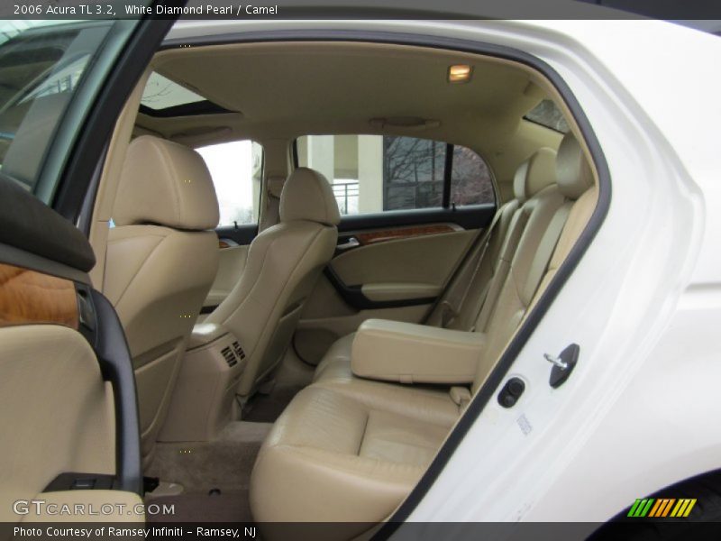 White Diamond Pearl / Camel 2006 Acura TL 3.2