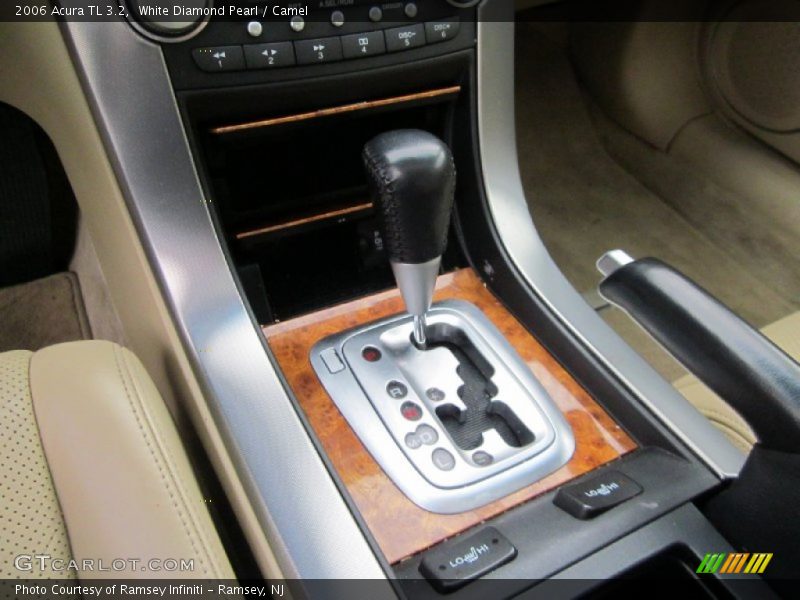 White Diamond Pearl / Camel 2006 Acura TL 3.2