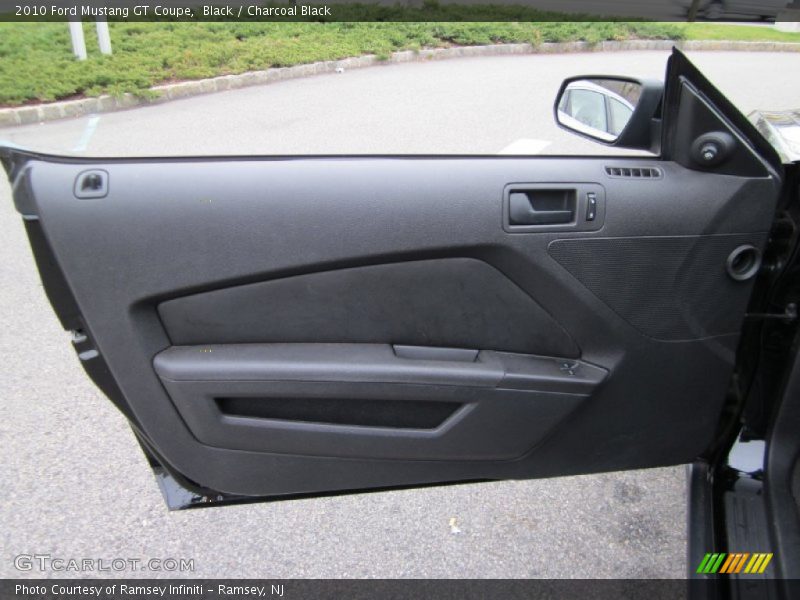Black / Charcoal Black 2010 Ford Mustang GT Coupe