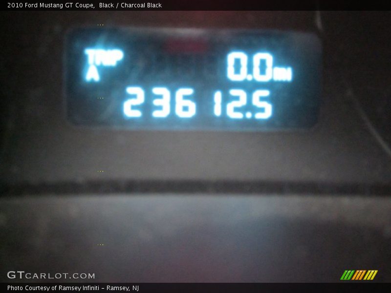 Black / Charcoal Black 2010 Ford Mustang GT Coupe