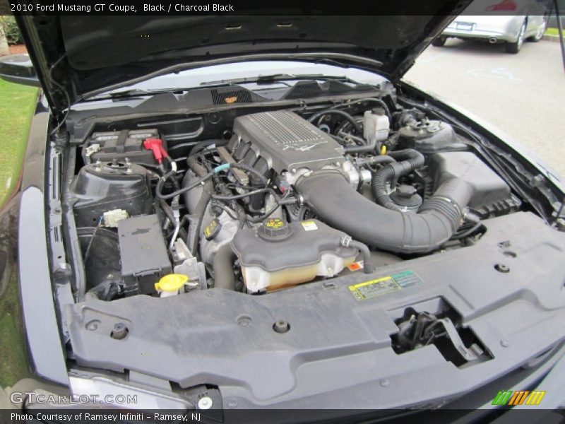 Black / Charcoal Black 2010 Ford Mustang GT Coupe