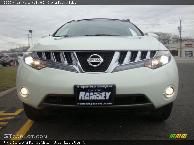 Glacier Pearl / Beige 2009 Nissan Murano LE AWD