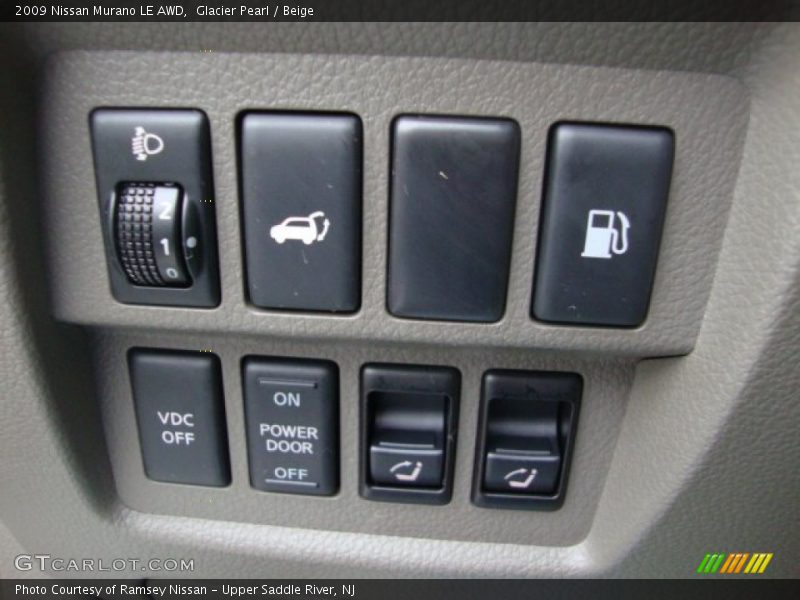Glacier Pearl / Beige 2009 Nissan Murano LE AWD