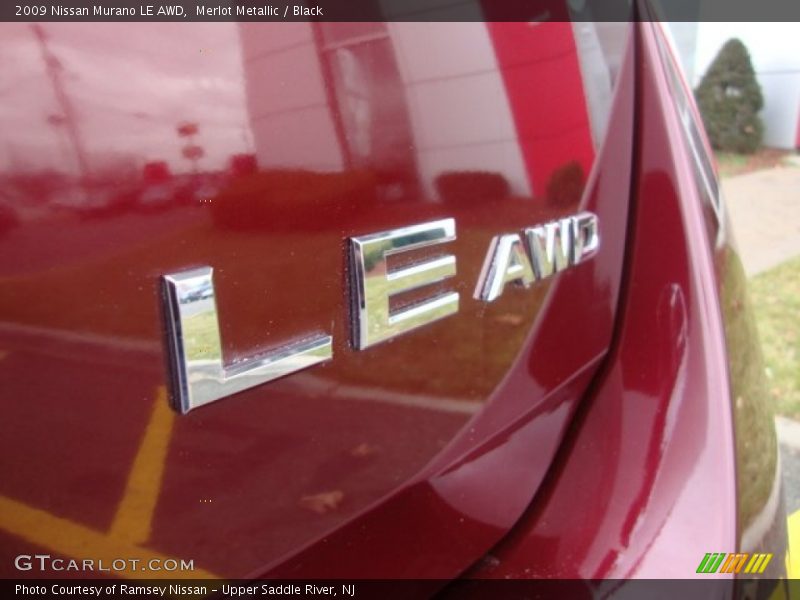 Merlot Metallic / Black 2009 Nissan Murano LE AWD