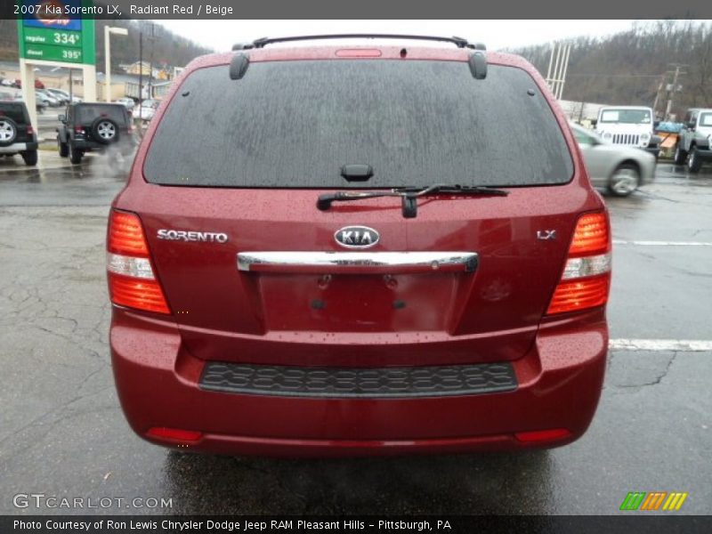 Radiant Red / Beige 2007 Kia Sorento LX