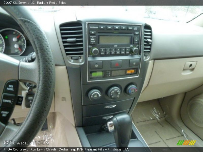 Radiant Red / Beige 2007 Kia Sorento LX