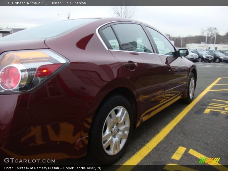 Tuscan Sun / Charcoal 2011 Nissan Altima 2.5 S