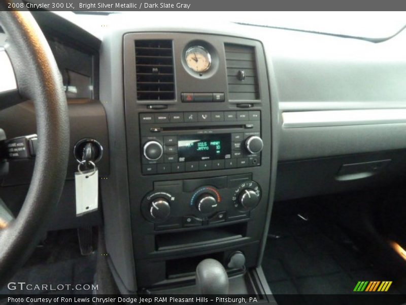 Bright Silver Metallic / Dark Slate Gray 2008 Chrysler 300 LX