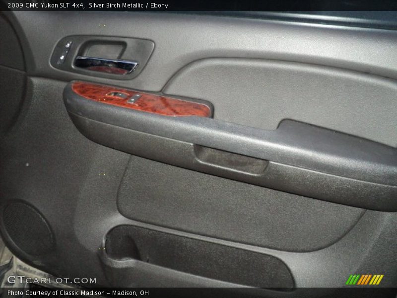 Silver Birch Metallic / Ebony 2009 GMC Yukon SLT 4x4