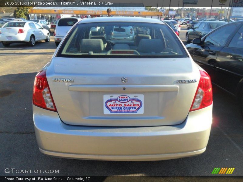 Titanium Silver Metallic / Gray 2005 Suzuki Forenza S Sedan