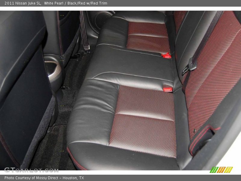 White Pearl / Black/Red w/Red Trim 2011 Nissan Juke SL