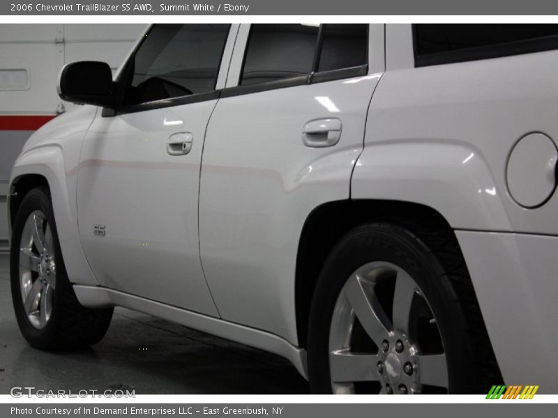 Summit White / Ebony 2006 Chevrolet TrailBlazer SS AWD