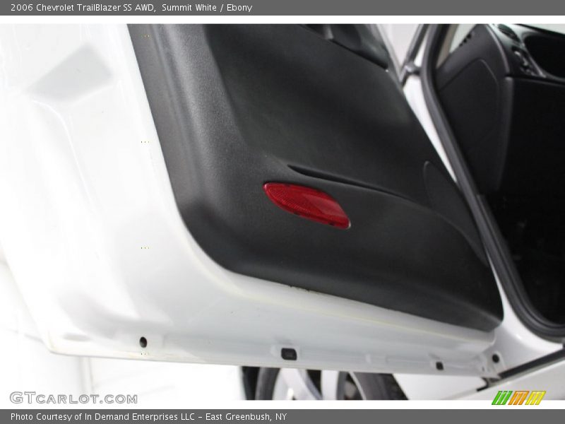 Summit White / Ebony 2006 Chevrolet TrailBlazer SS AWD