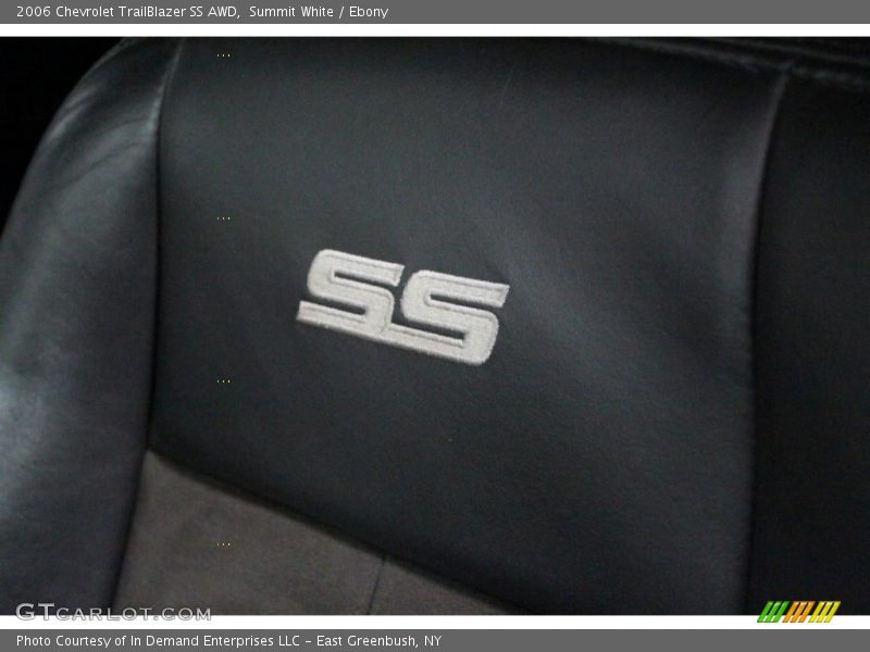 Summit White / Ebony 2006 Chevrolet TrailBlazer SS AWD