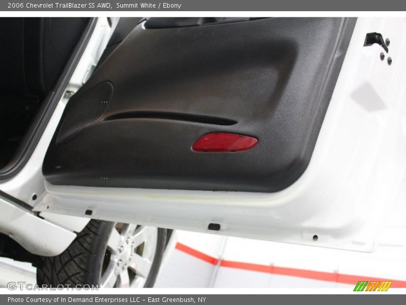Summit White / Ebony 2006 Chevrolet TrailBlazer SS AWD