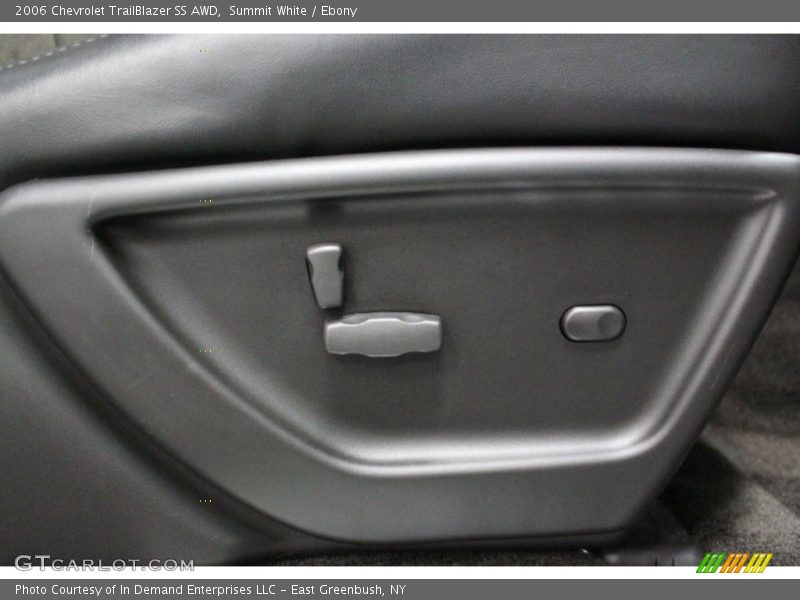 Summit White / Ebony 2006 Chevrolet TrailBlazer SS AWD