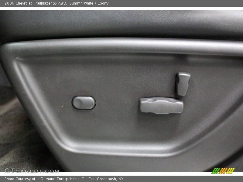 Summit White / Ebony 2006 Chevrolet TrailBlazer SS AWD
