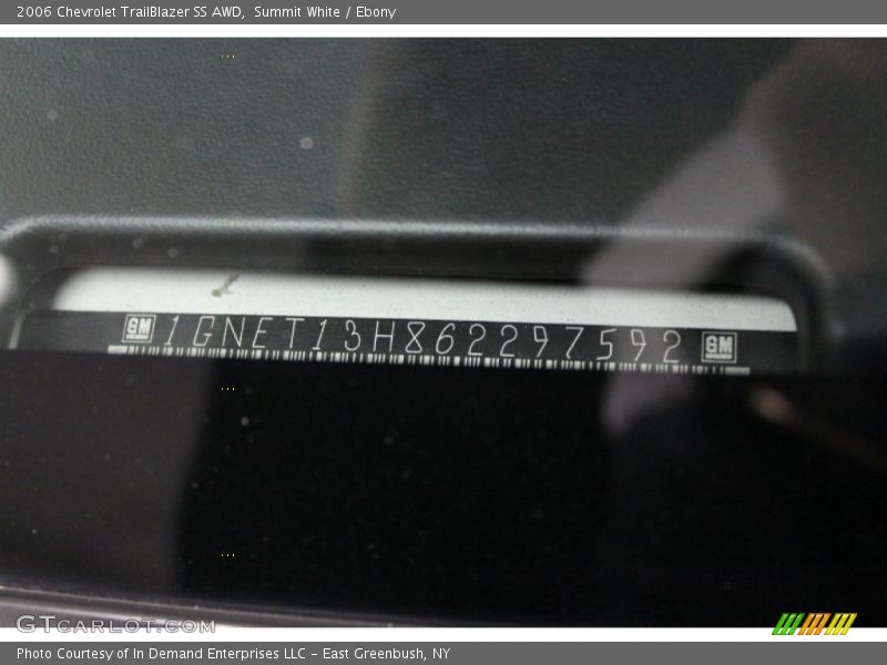 Summit White / Ebony 2006 Chevrolet TrailBlazer SS AWD