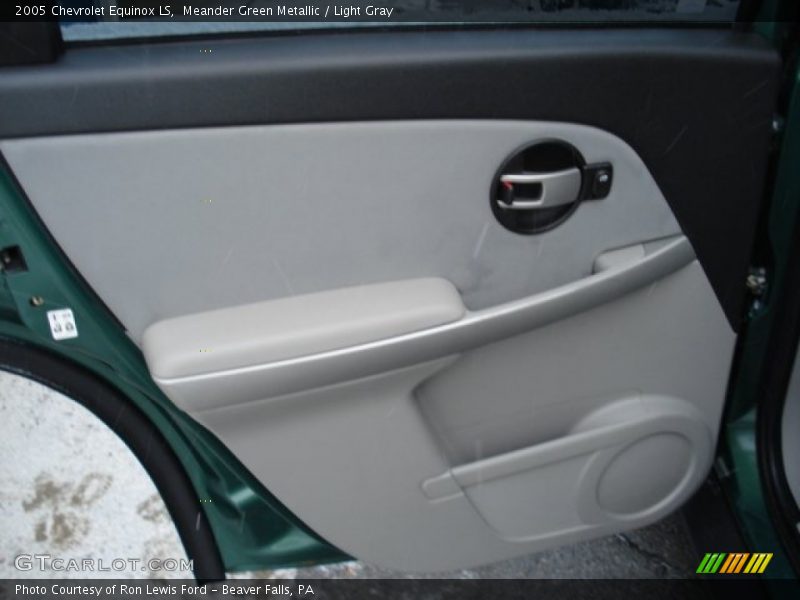 Meander Green Metallic / Light Gray 2005 Chevrolet Equinox LS