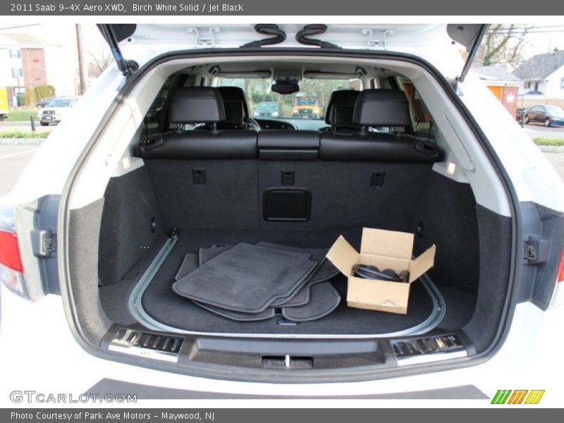  2011 9-4X Aero XWD Trunk