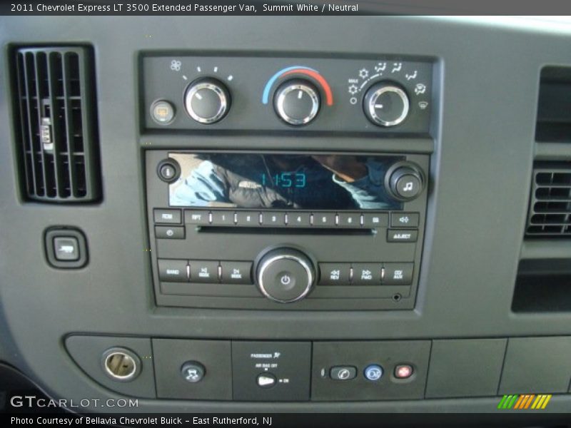 Summit White / Neutral 2011 Chevrolet Express LT 3500 Extended Passenger Van