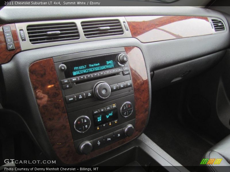 Summit White / Ebony 2011 Chevrolet Suburban LT 4x4
