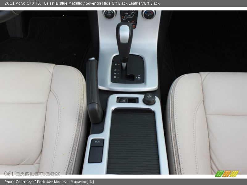 Celestial Blue Metallic / Soverign Hide Off Black Leather/Off Black 2011 Volvo C70 T5