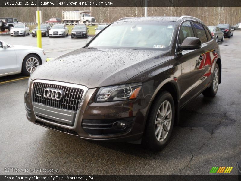 Teak Brown Metallic / Light Gray 2011 Audi Q5 2.0T quattro