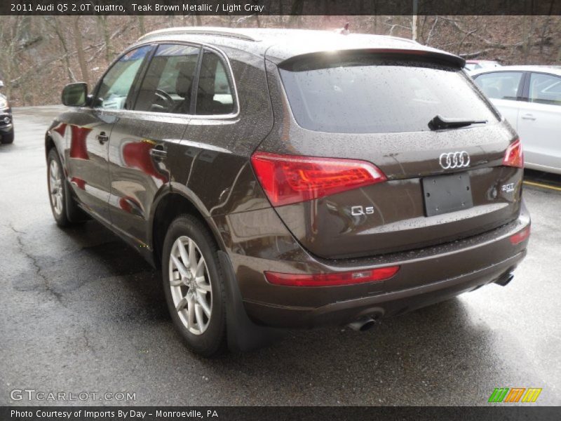Teak Brown Metallic / Light Gray 2011 Audi Q5 2.0T quattro
